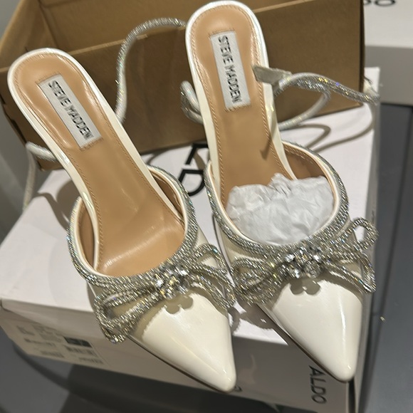 Brand new Steve Madden off-white elegant 4inch stiletto’s. - Picture 4 of 5